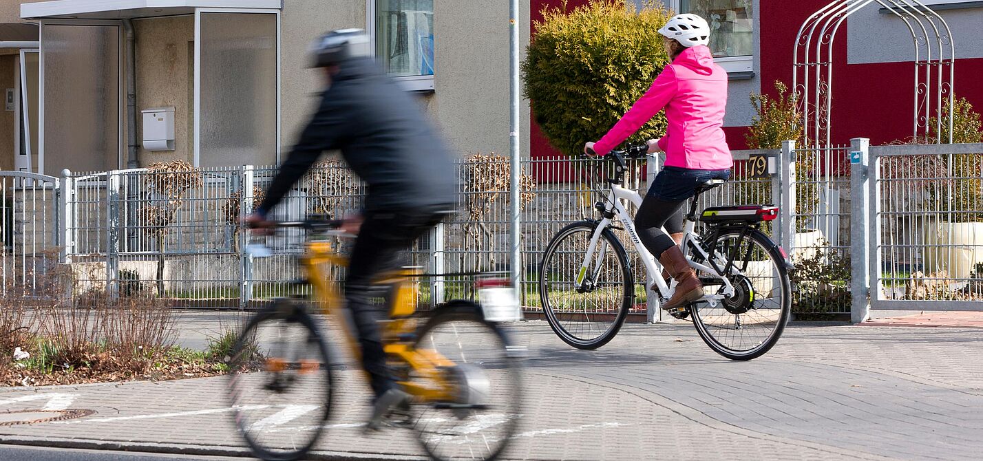 Gemeinsam genutzte Rad- und Gehwege Gemeinsam genutzte Rad- und Gehwege