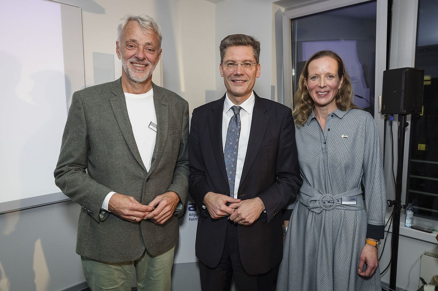 Frank Masurat, ADFC-Bundesvorsitzender, Christian Hirte, Parlamentarischer Staatssekretär im Bundesverkehrsministerium und Dr. Caroline Lodemann, Politische ADFC-Bundesgeschäftsführerin (v. l. n. r.).